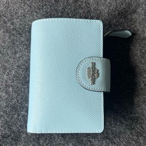 Coach Corner ZIP Medium Wallet Light Blue